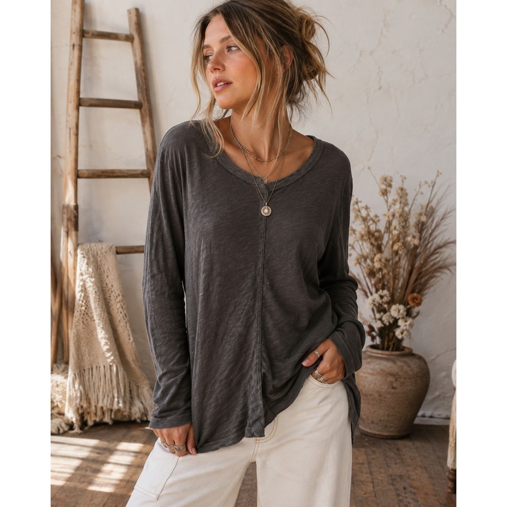 Left of Center Anthropogie Long Sleeve Women M Gray Slub Seam Detail Tee Boho